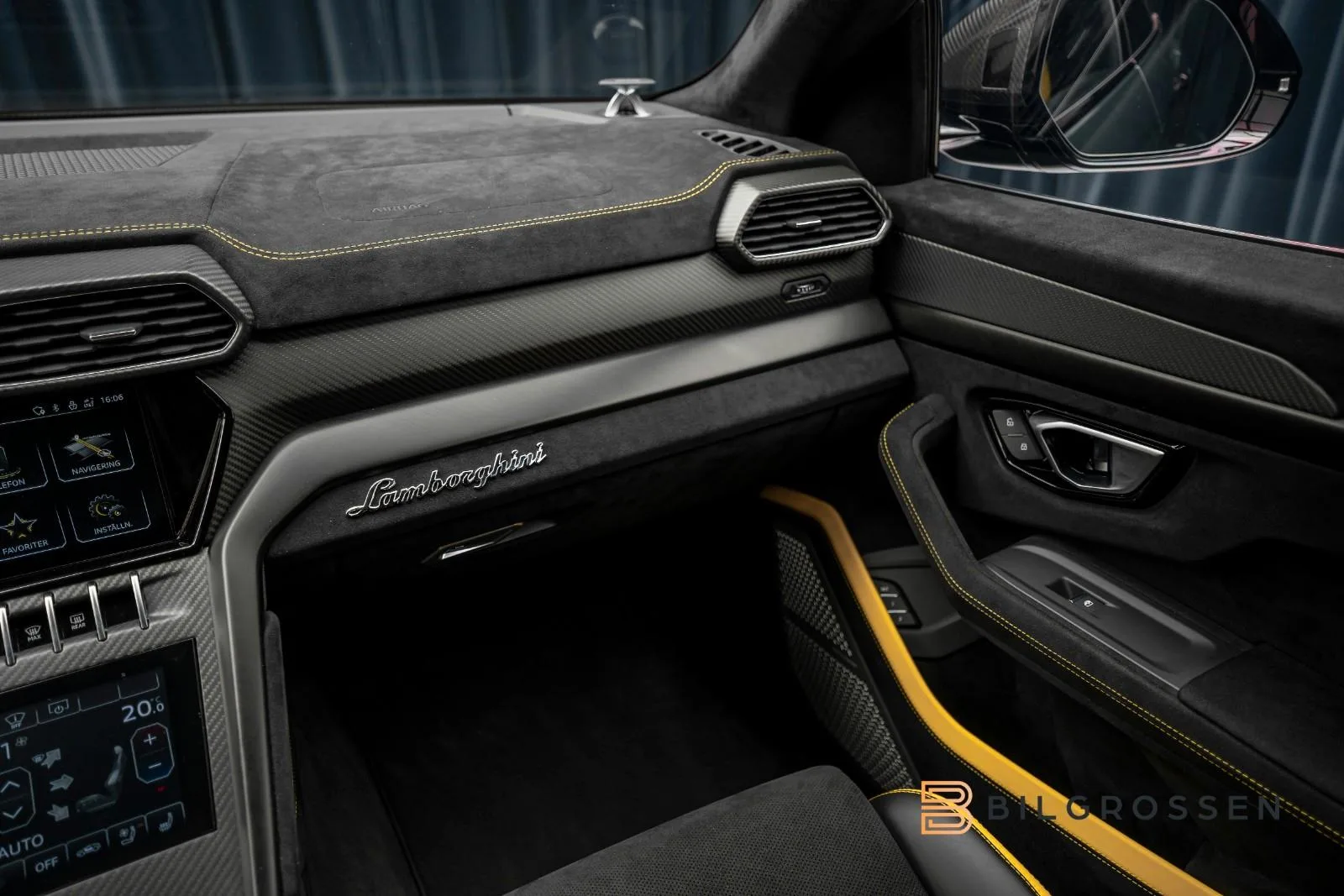 2023 Lamborghini Urus Performante, 24/30