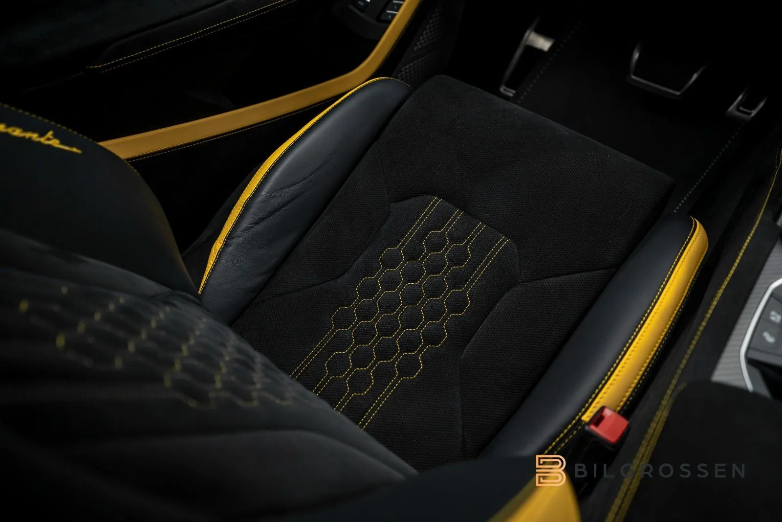 2023 Lamborghini Urus Performante, 27/30
