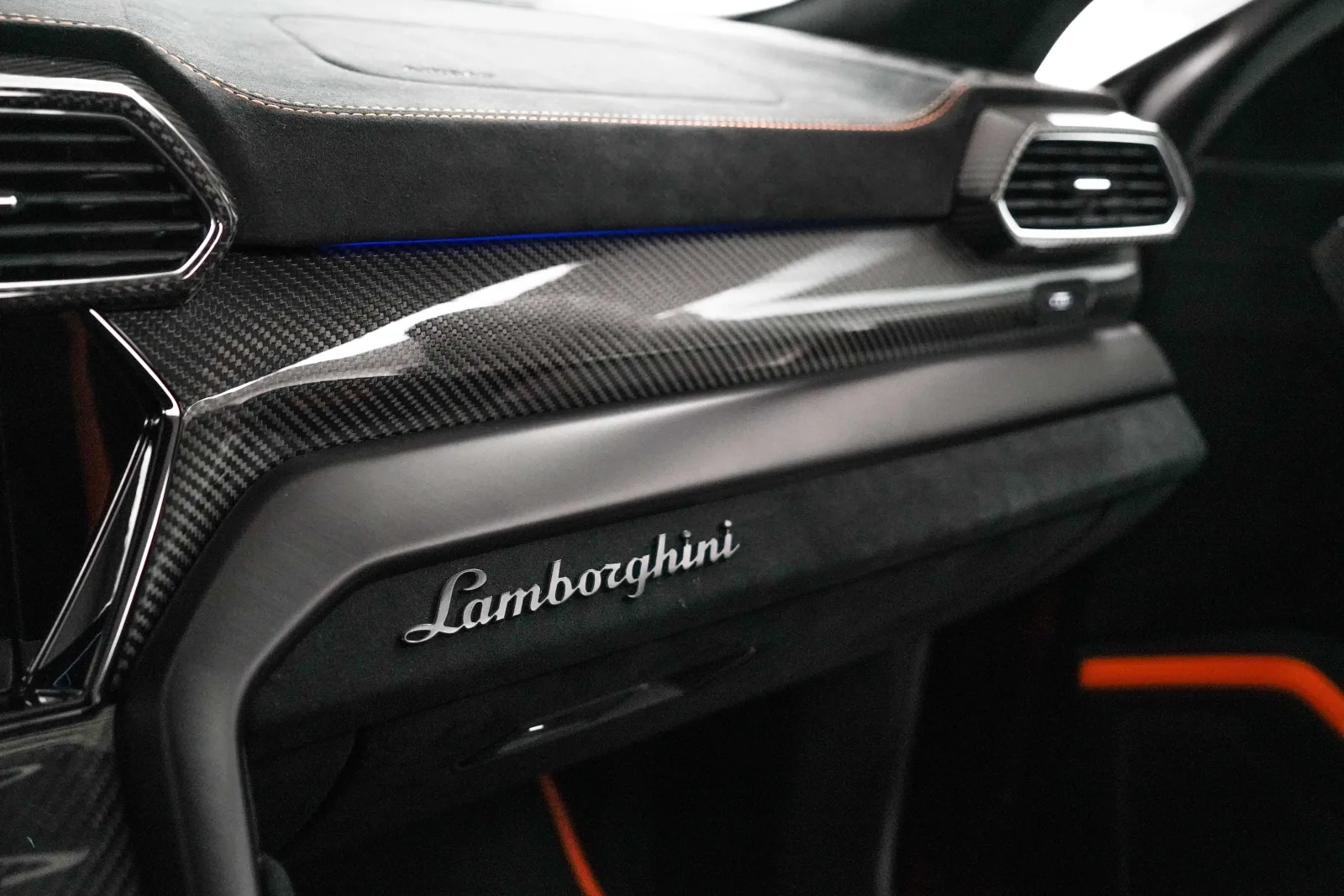 2023 Lamborghini Urus Performante, 14/14