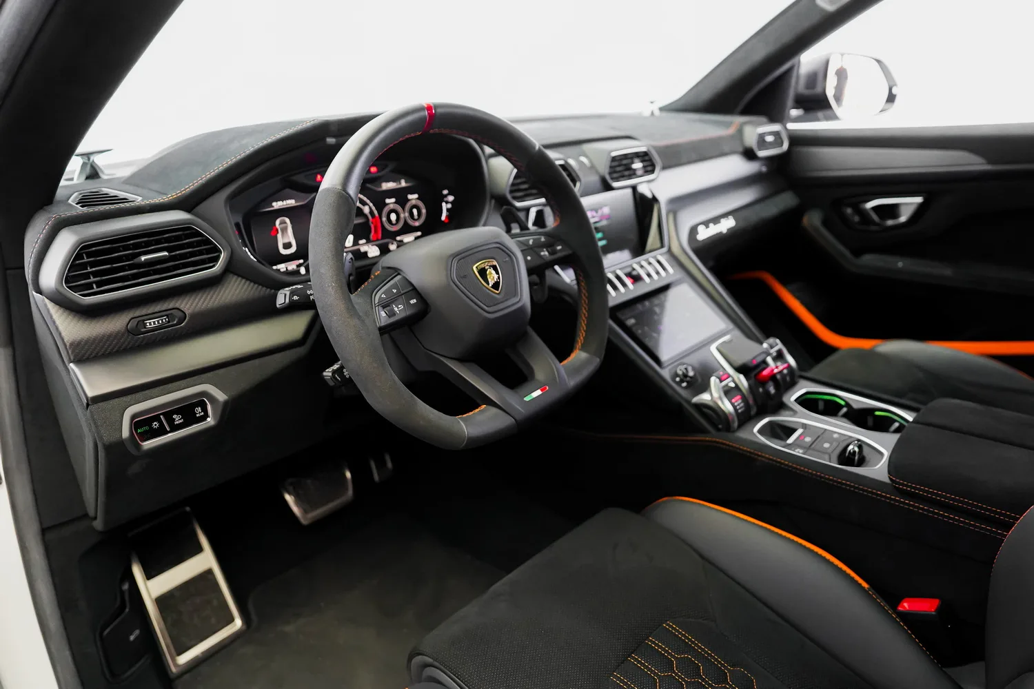 2023 Lamborghini Urus Performante, 6/17