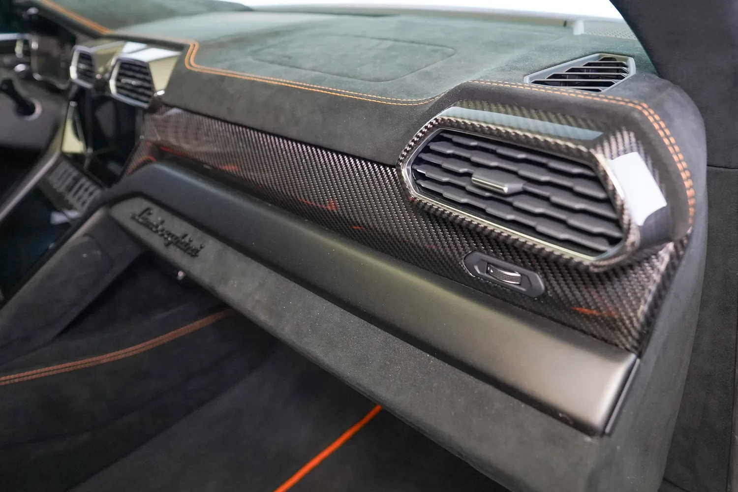 2023 Lamborghini Urus Performante, 15/20
