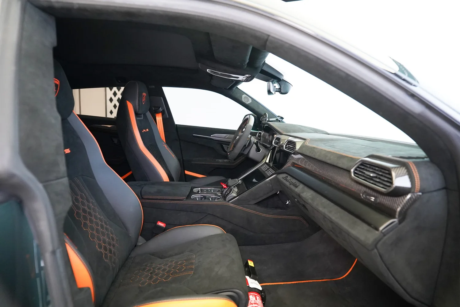 2023 Lamborghini Urus Performante, 17/20