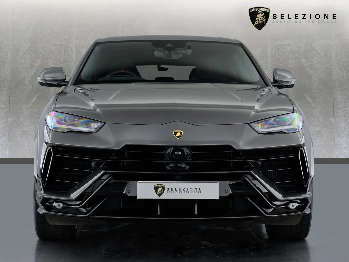 2023 Lamborghini Urus Performante offered by a franchised dealer group in Mayfair, United Kingdom, photo 5 of 20