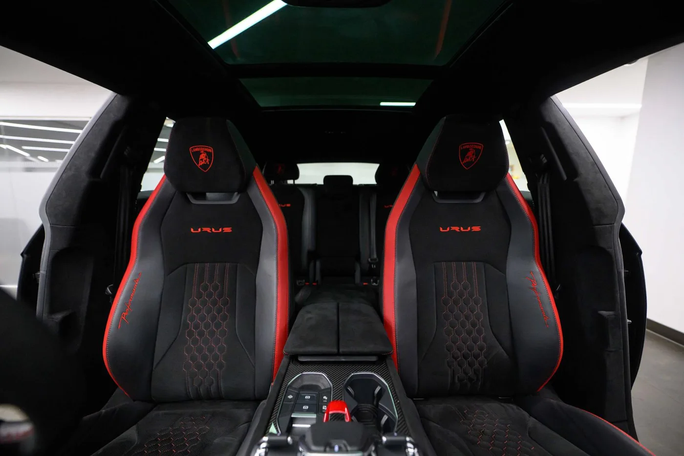 2023 Lamborghini Urus Performante offered by a franchised dealer group in London, United Kingdom, photo 7 of 20