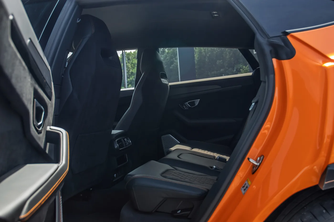 2023 Lamborghini Urus Performante offered by a franchised dealer group in Manchester, United Kingdom, photo 8 of 20