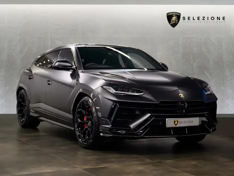 2023 Lamborghini Urus Performante angeboten von einer Vertragshändlergruppe in Hatfield, Vereinigtes Königreich, Hauptfoto