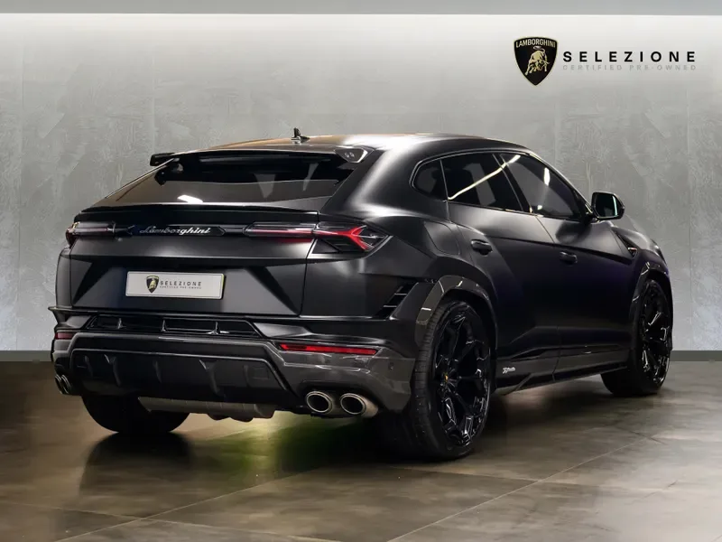 2023 Lamborghini Urus Performante, 3/20