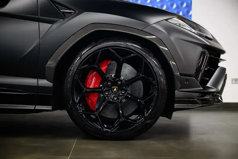 2023 Lamborghini Urus Performante, 9/20