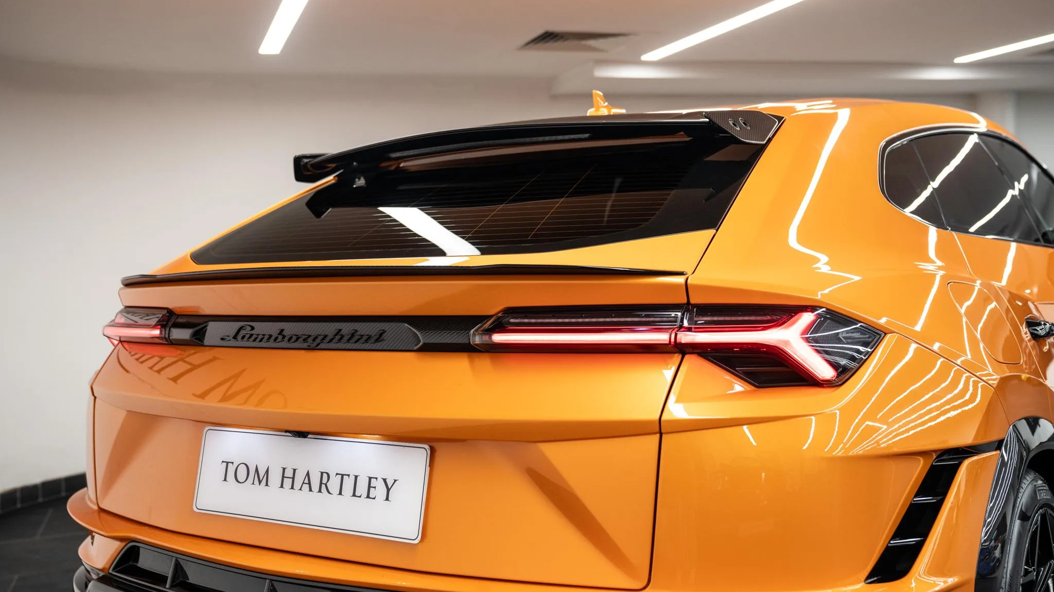2023 Lamborghini Urus Performante, 19/30