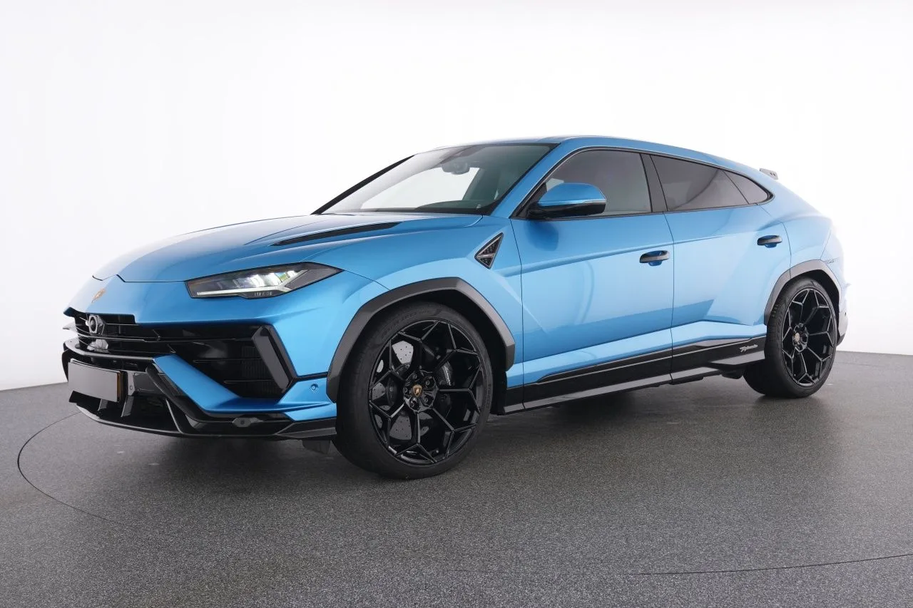 2023 Lamborghini Urus Performante, 3/30