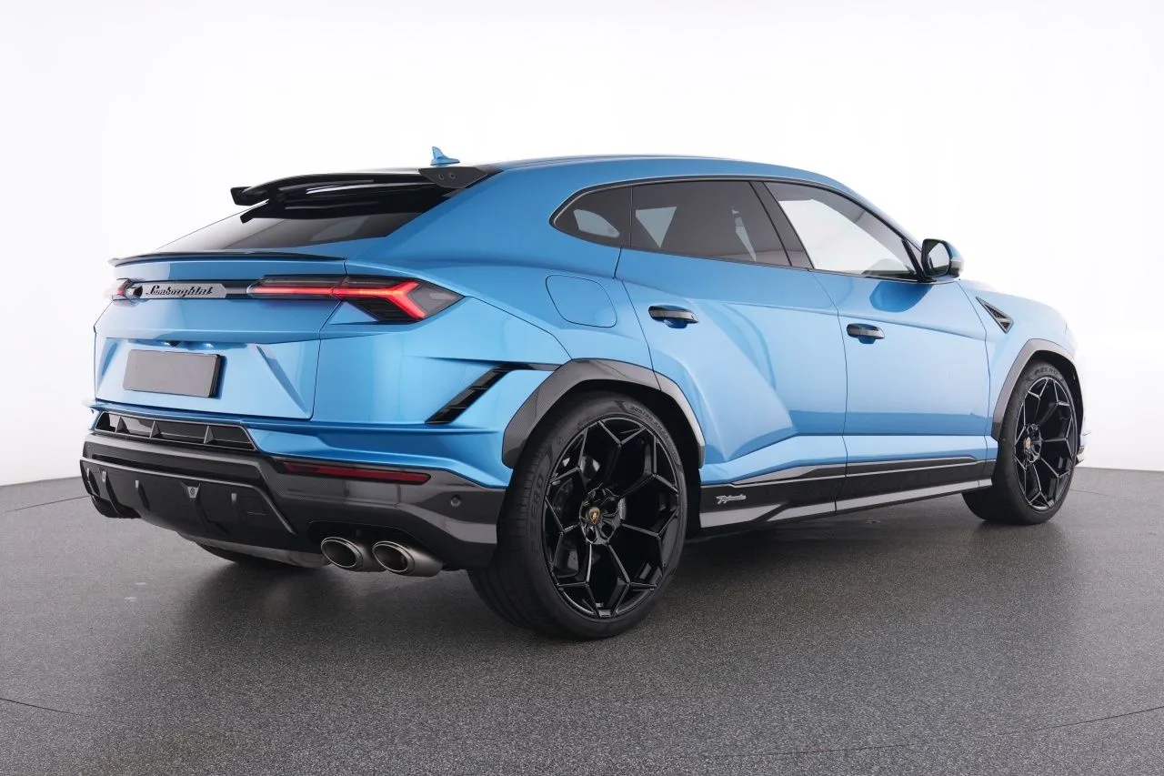 2023 Lamborghini Urus Performante, 11/30