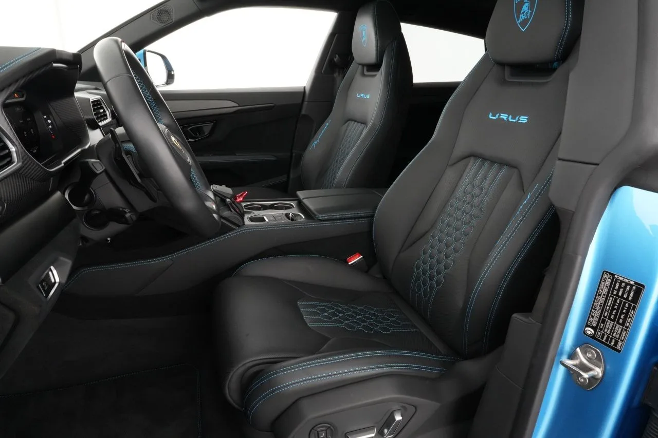 2023 Lamborghini Urus Performante, 19/30
