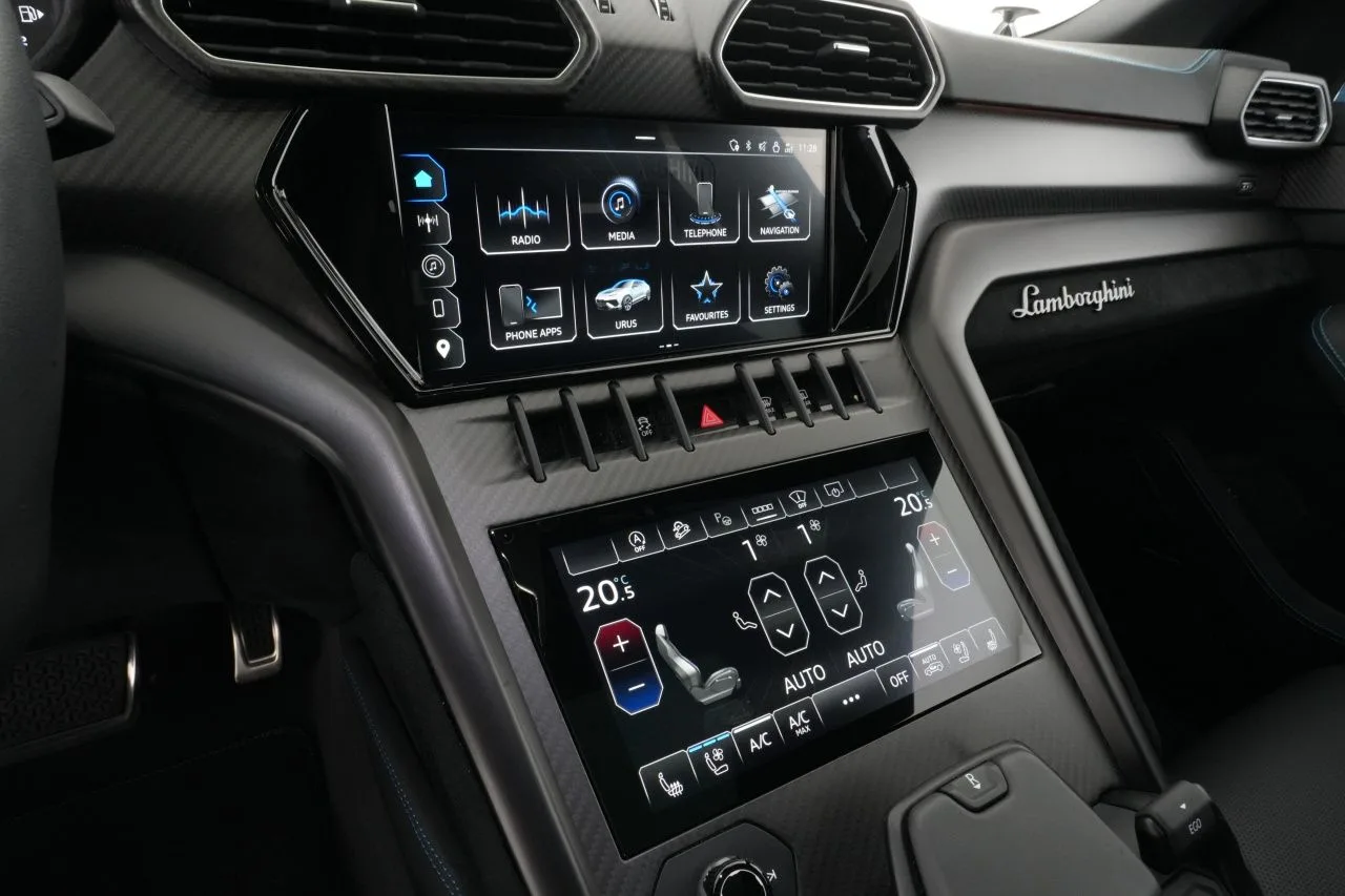 2023 Lamborghini Urus Performante, 22/30