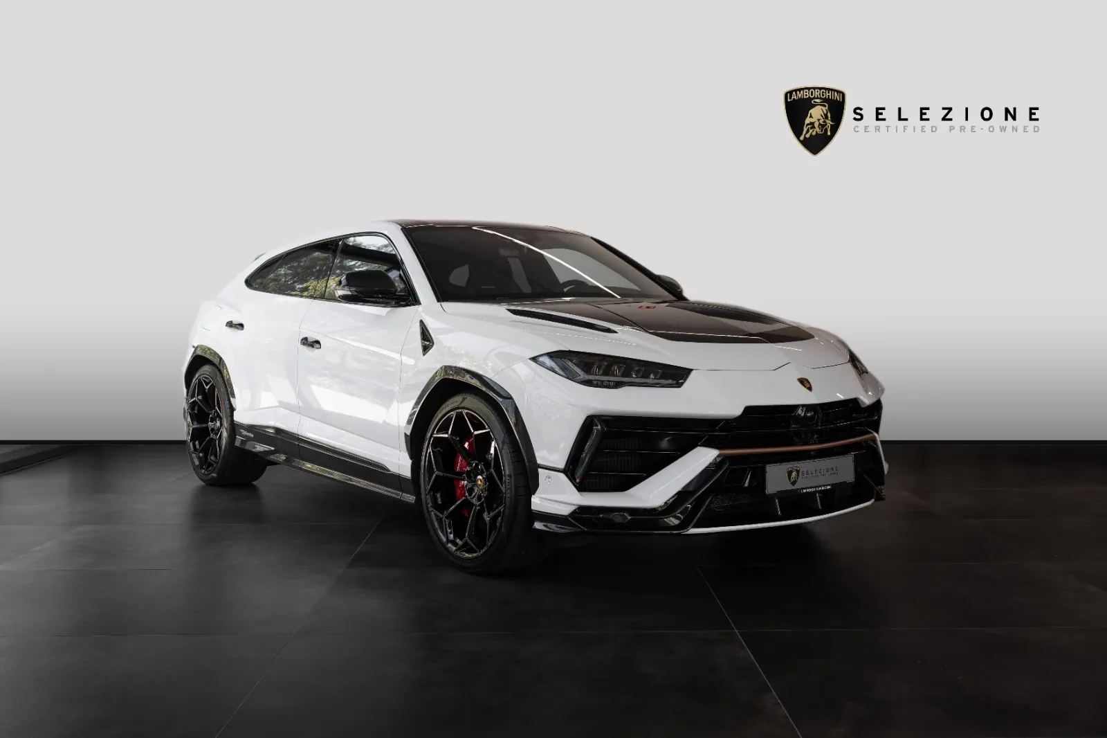 2023 Lamborghini Urus Performante offered by a specialist dealer in Munich, Germany, main photo