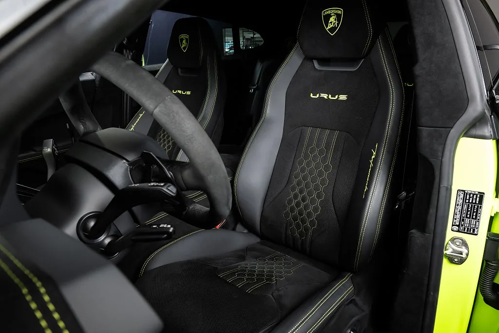 2023 Lamborghini Urus Performante, 14/23