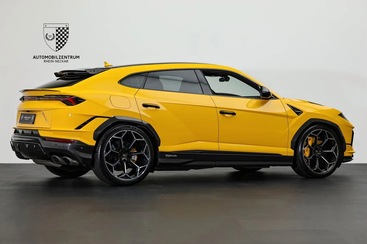 2023 Lamborghini Urus Performante proposée par un spécialiste de la supercar à Viernheim, Allemagne, photo 7 sur 25
