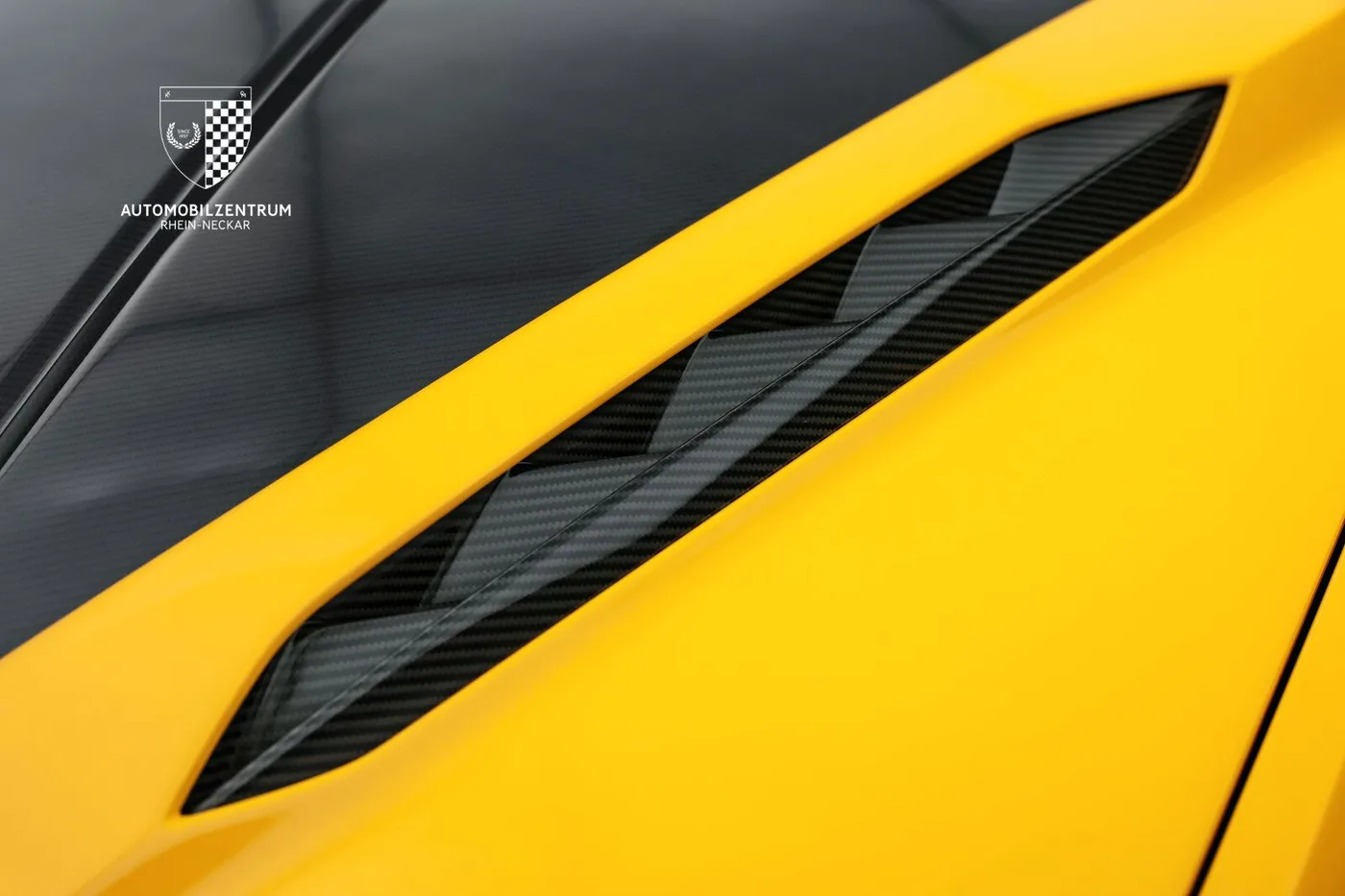 2023 Lamborghini Urus Performante proposée par un spécialiste de la supercar à Viernheim, Allemagne, photo 11 sur 25