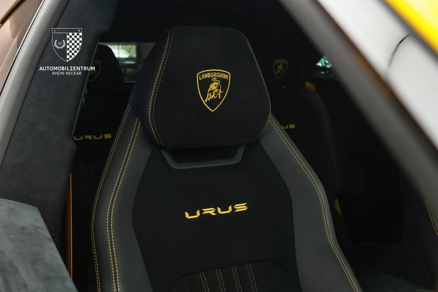 2023 Lamborghini Urus Performante proposée par un spécialiste de la supercar à Viernheim, Allemagne, photo 23 sur 25