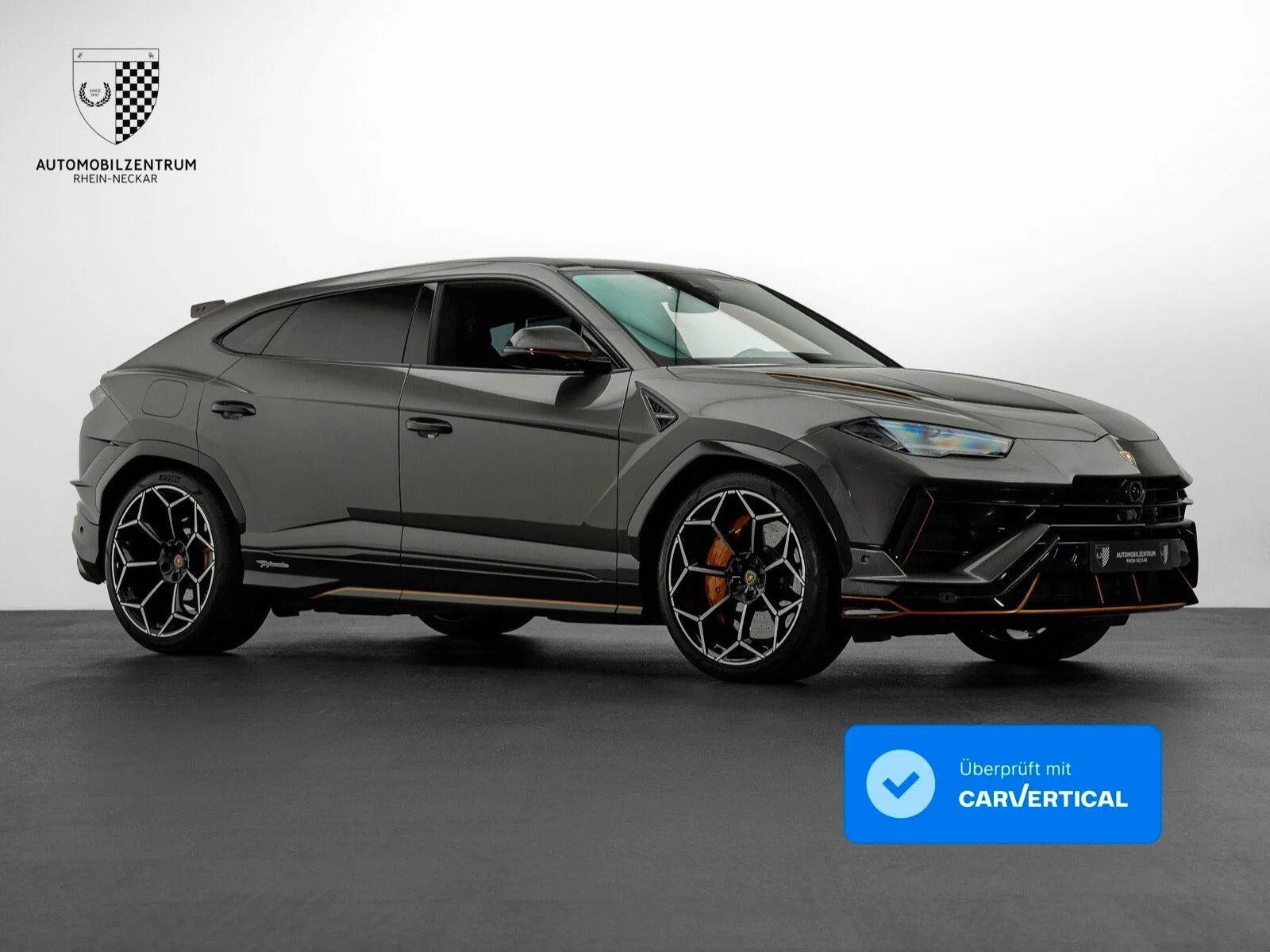 2023 Lamborghini Urus Performante proposta da un concessionario specializzato a Viernheim, Germania, foto principale