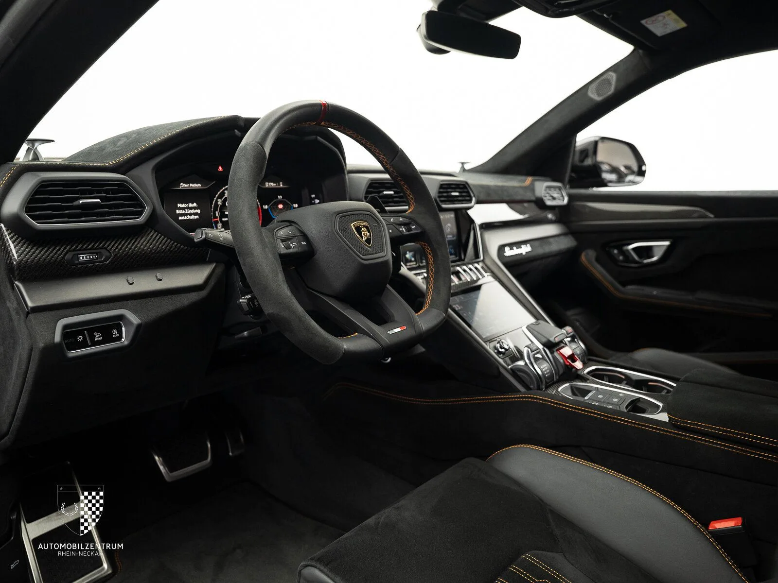 2023 Lamborghini Urus Performante, 12/30