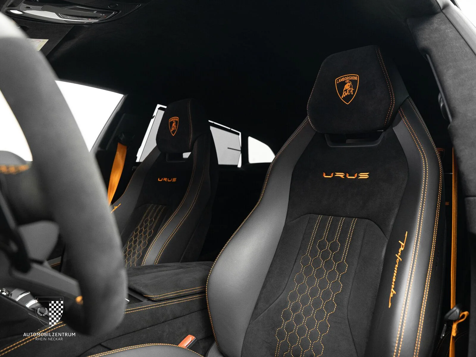 2023 Lamborghini Urus Performante, 15/30