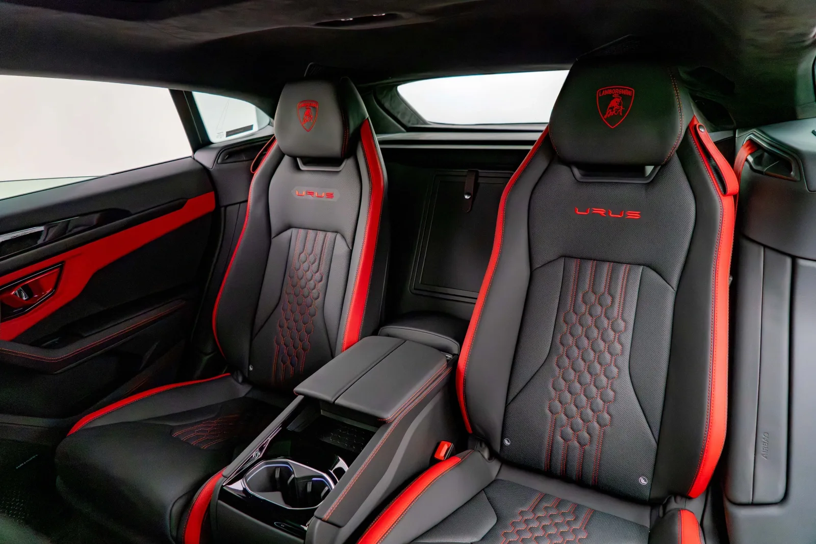 2023 Lamborghini Urus S, 15/17
