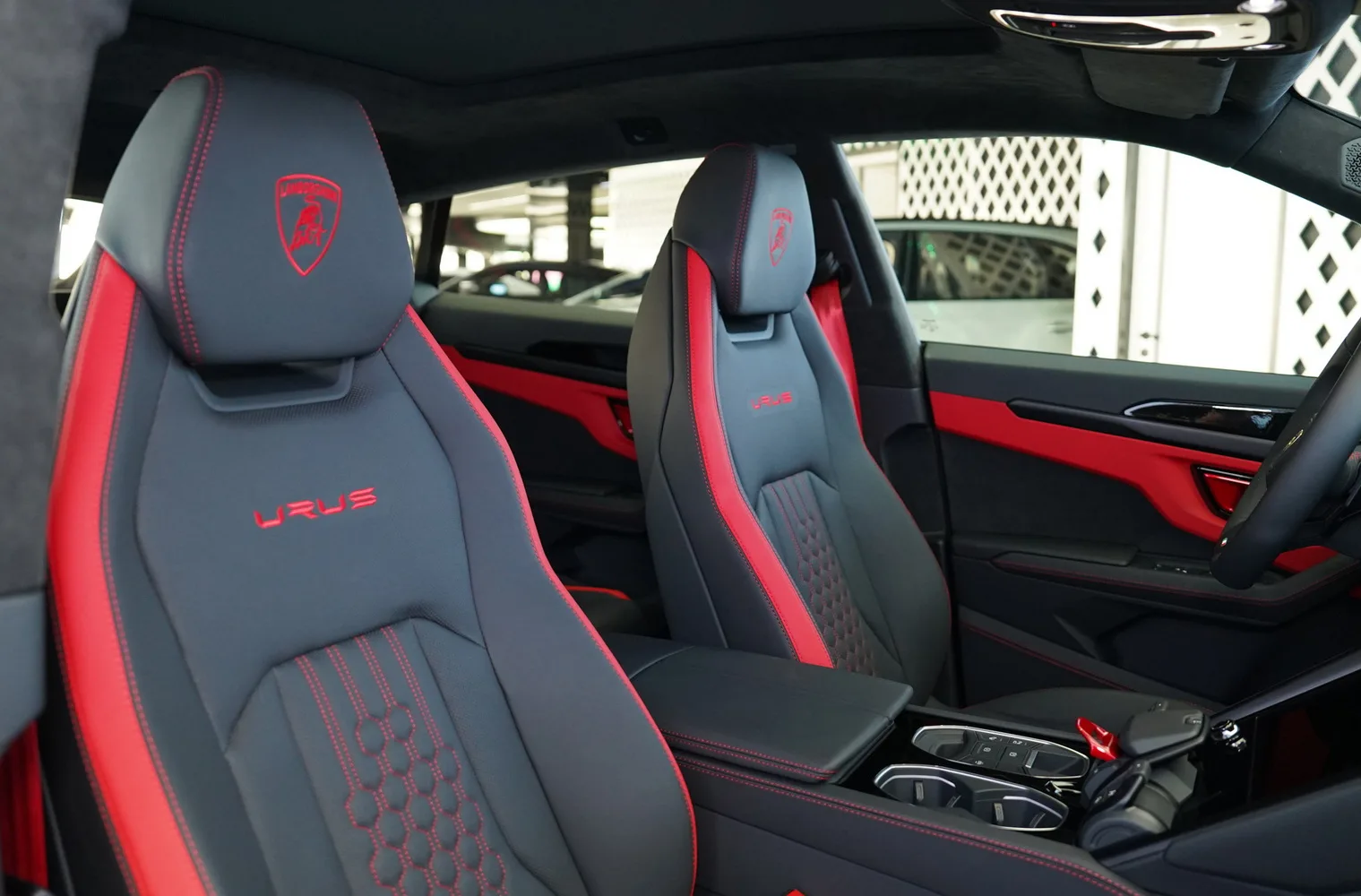 2023 Lamborghini Urus S, 9/16
