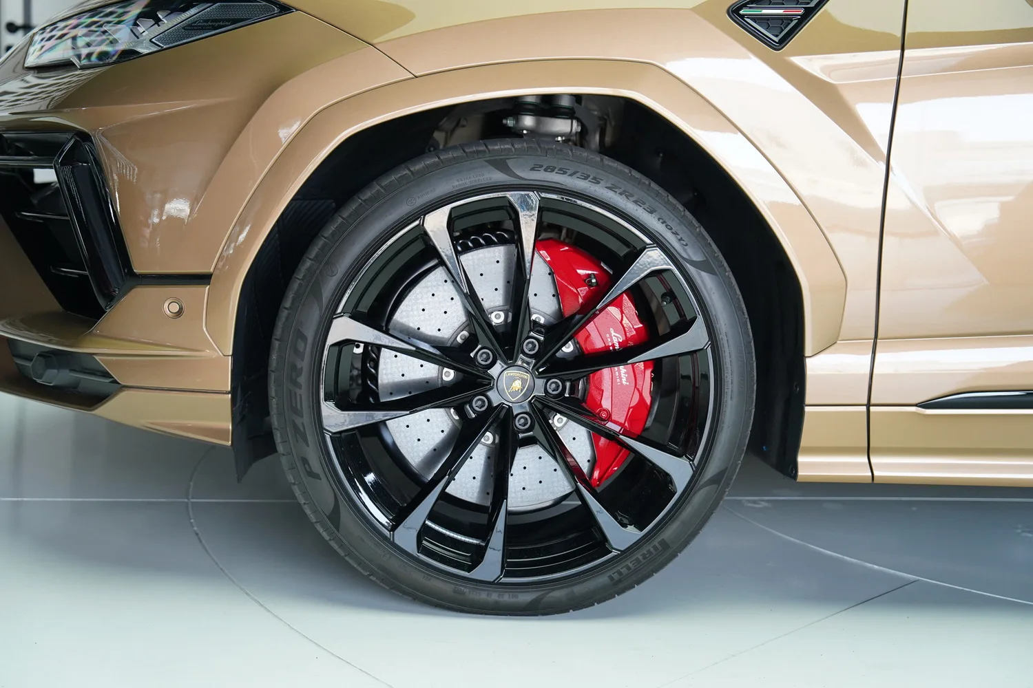 2023 Lamborghini Urus S, 15/16