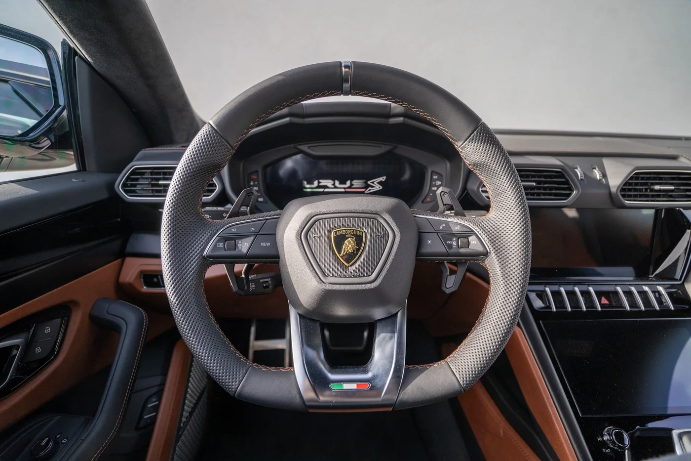 2023 Lamborghini Urus S angeboten von einem Fachhändler in Singen, Deutschland, Foto 10 von 15