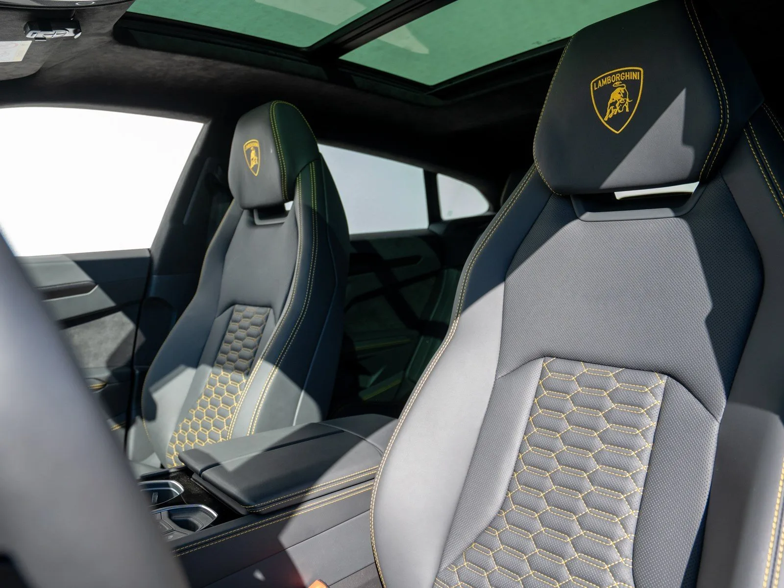 2023 Lamborghini Urus S, 25/30