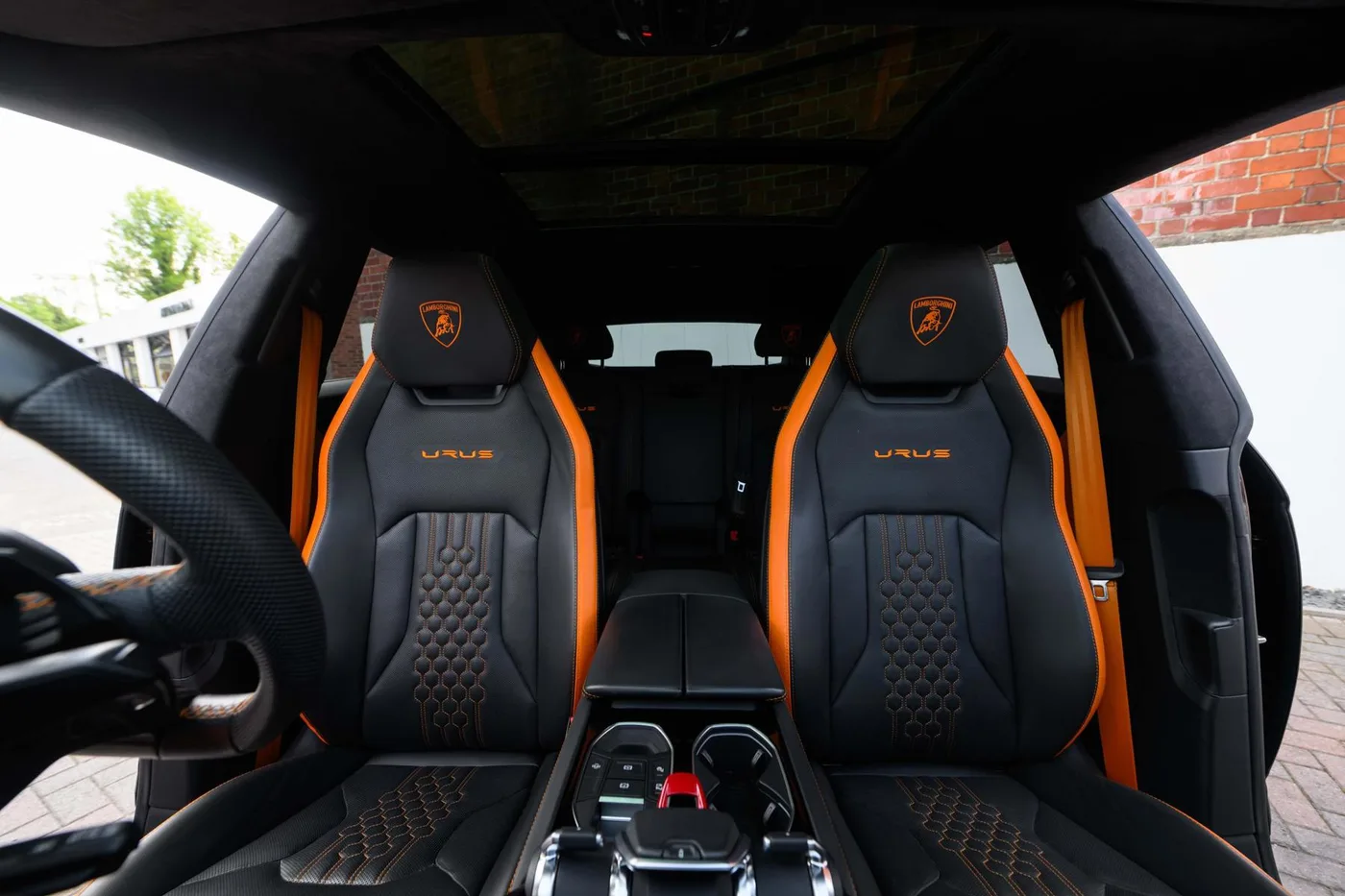 2023 Lamborghini Urus S angeboten von einer Vertragshändlergruppe in Pangbourne, Vereinigtes Königreich, Foto 7 von 20