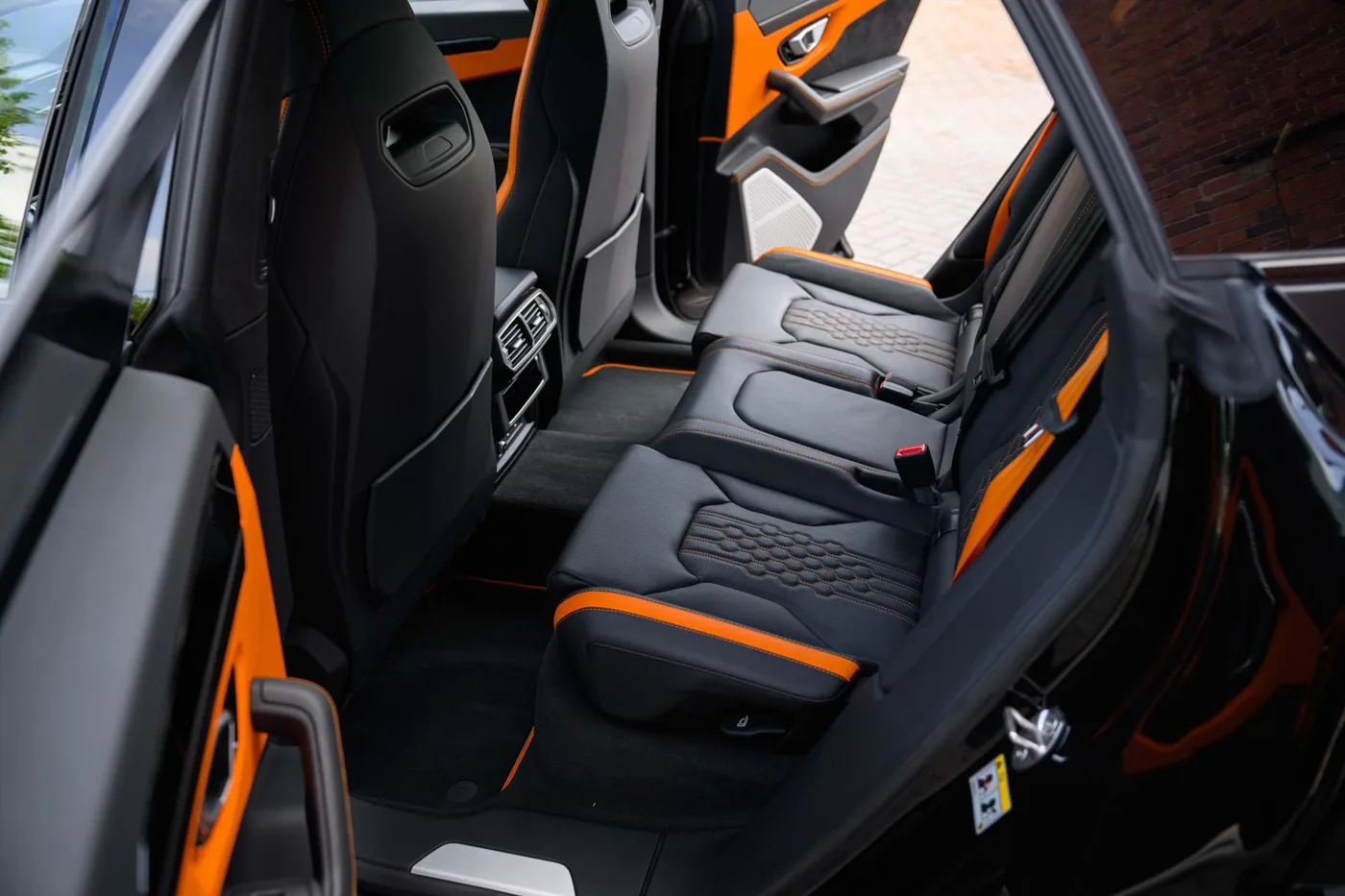 2023 Lamborghini Urus S angeboten von einer Vertragshändlergruppe in Pangbourne, Vereinigtes Königreich, Foto 8 von 20