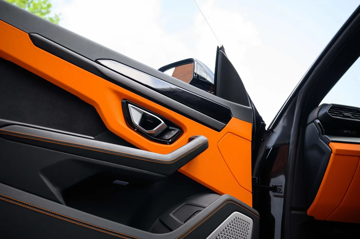 2023 Lamborghini Urus S angeboten von einer Vertragshändlergruppe in Pangbourne, Vereinigtes Königreich, Foto 16 von 20