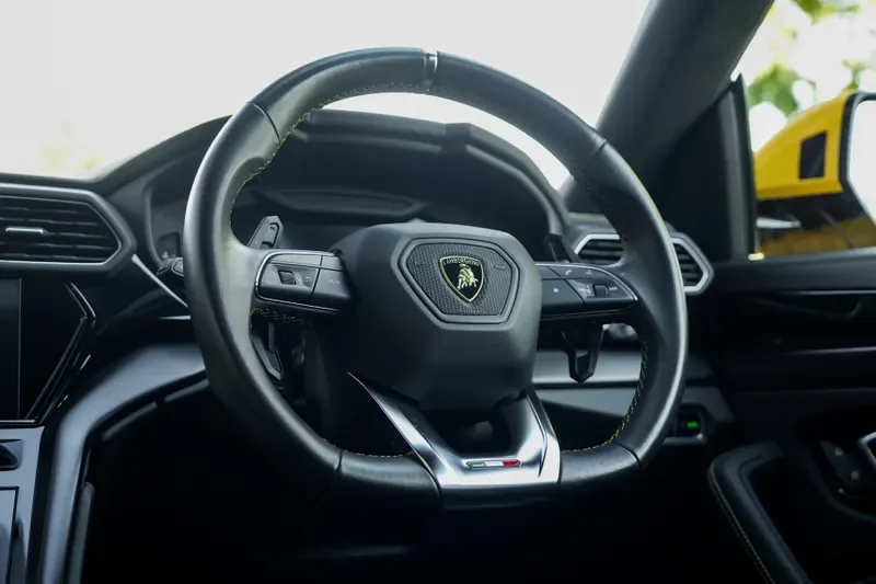 2023 Lamborghini Urus S, 12/20
