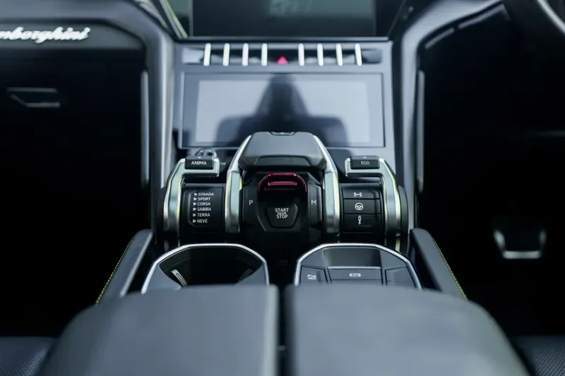 2023 Lamborghini Urus S, 13/20