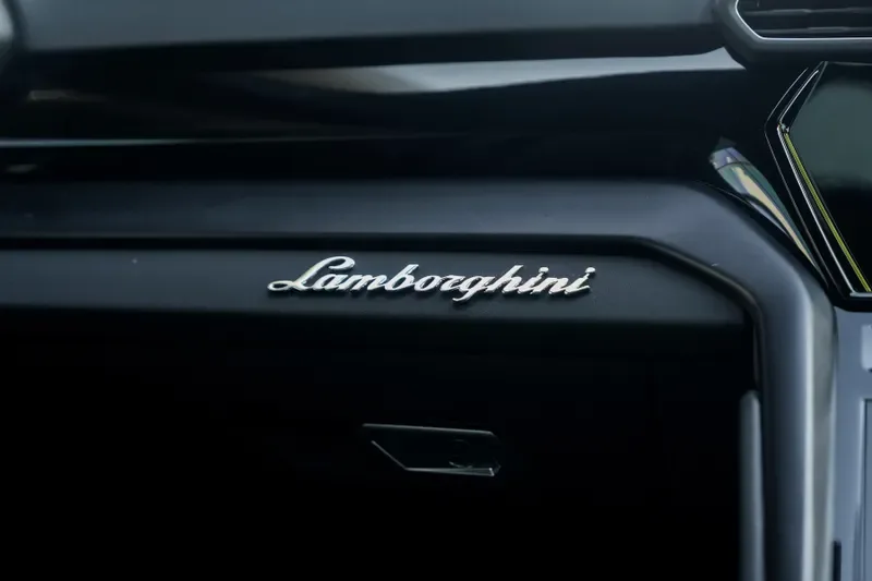 2023 Lamborghini Urus S, 14/20