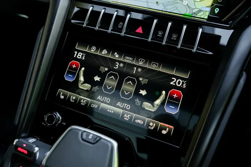 2023 Lamborghini Urus S, 17/20