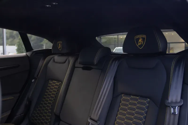 2023 Lamborghini Urus S, 18/20