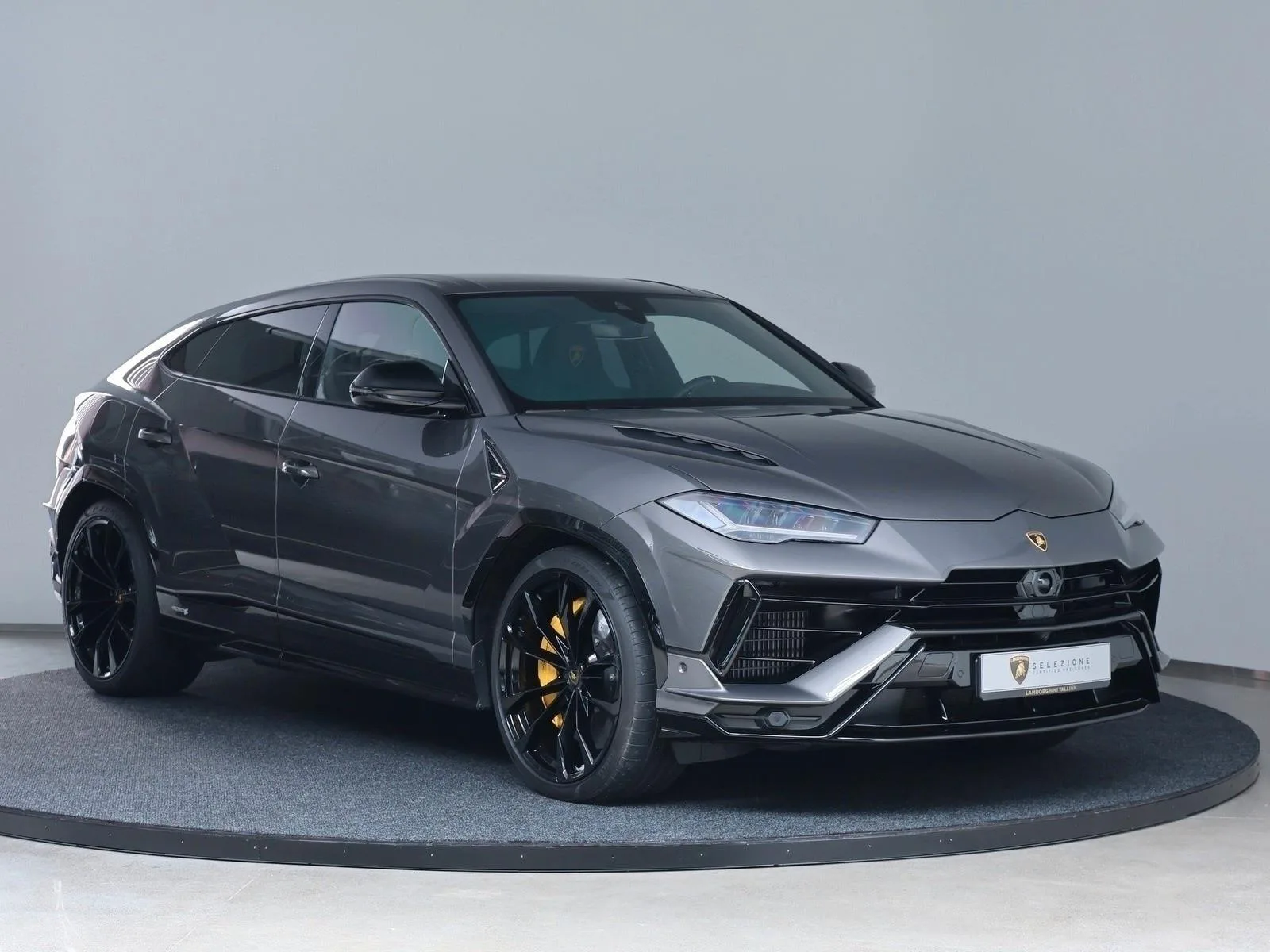 2023 Lamborghini Urus S, 3/17