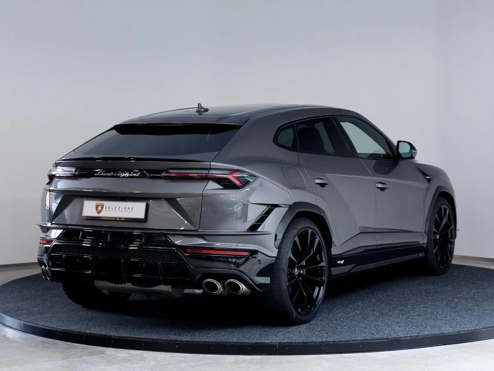 2023 Lamborghini Urus S, 6/17