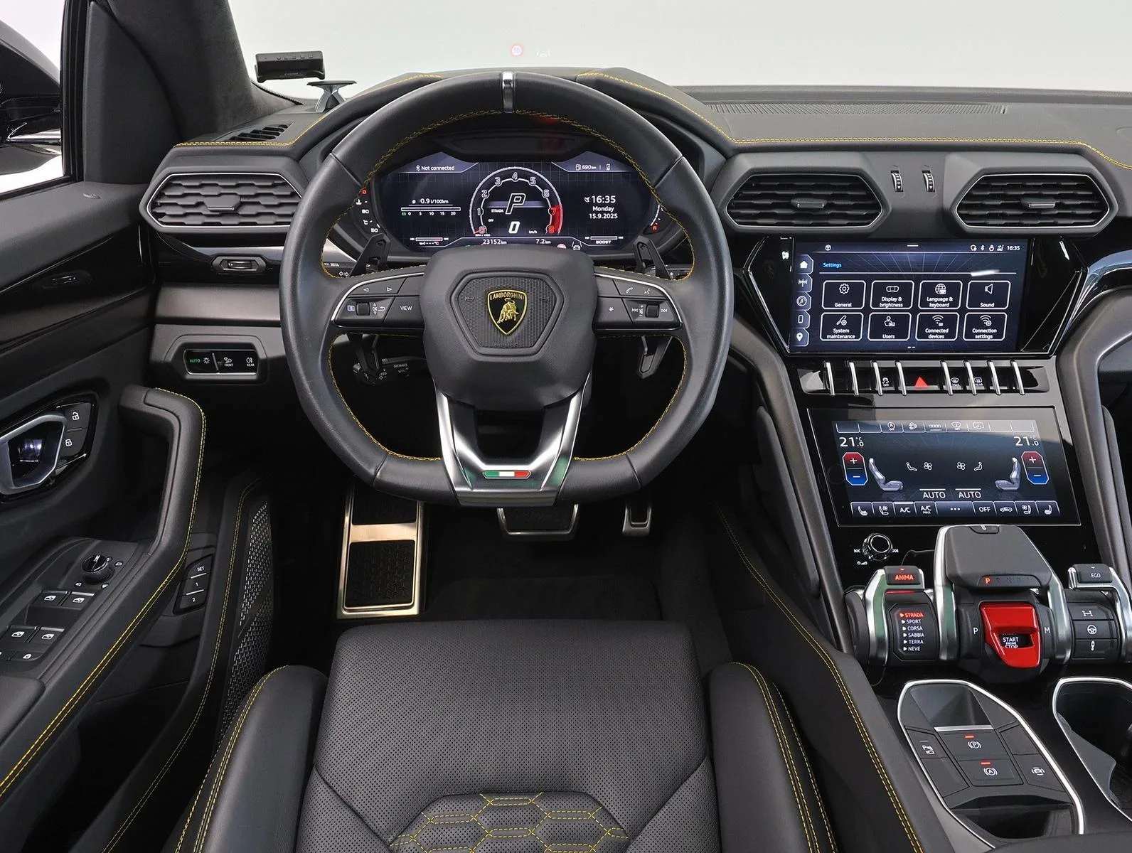 2023 Lamborghini Urus S, 16/17