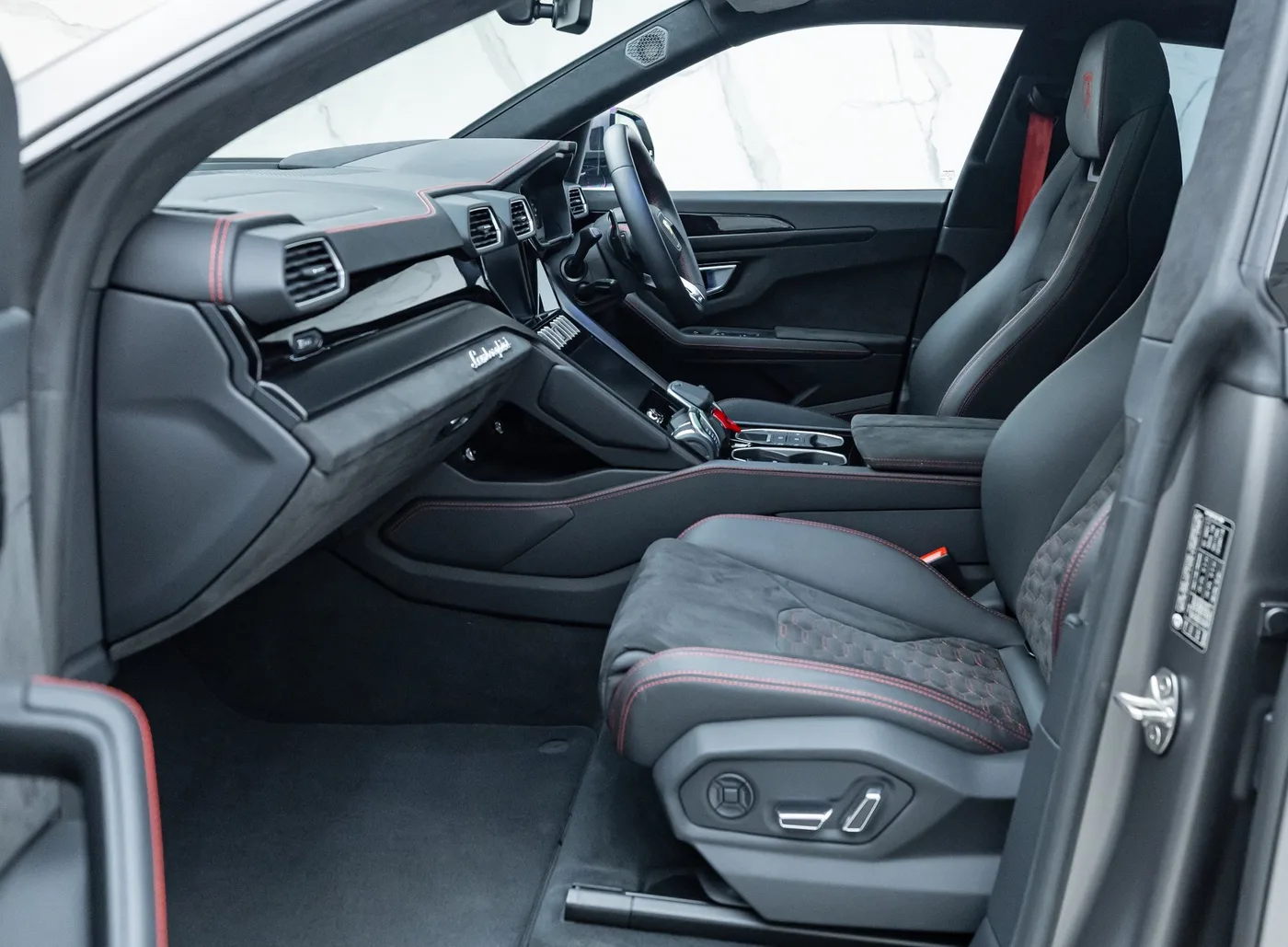 2023 Lamborghini Urus S angeboten von einem Fachhändler in Banstead, Vereinigtes Königreich, Foto 19 von 25