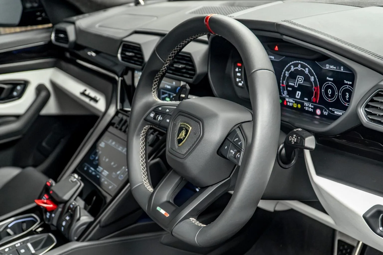 2023 Lamborghini Urus S, 27/30