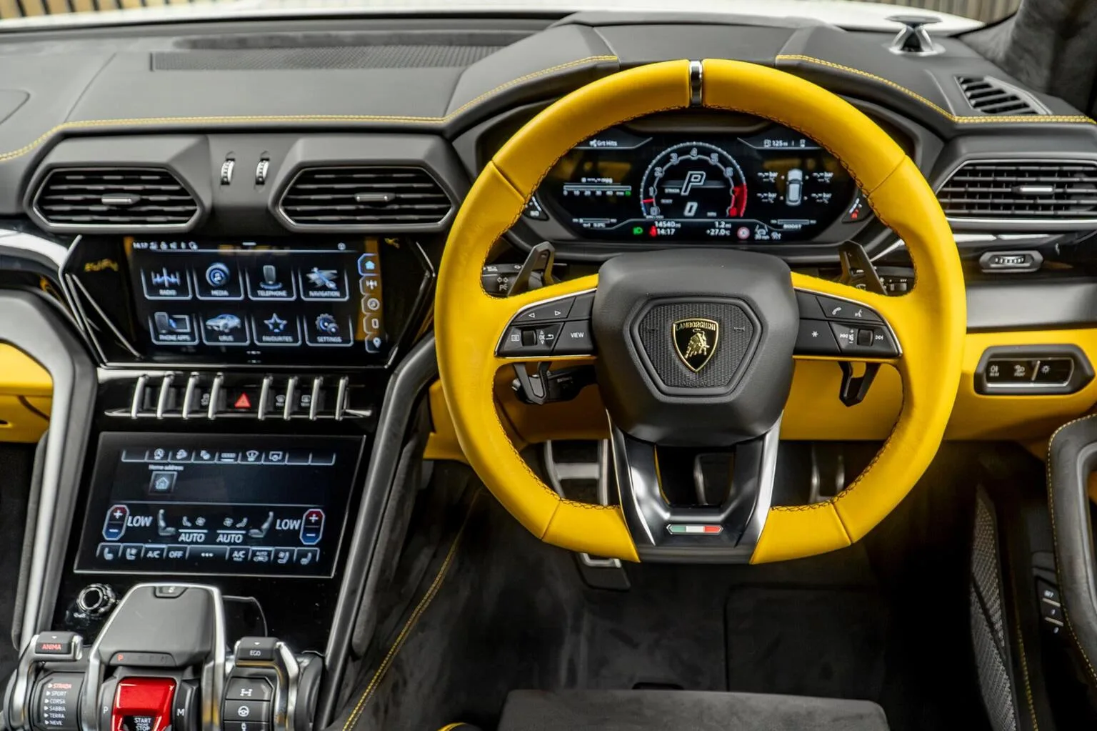 2023 Lamborghini Urus S, 25/30