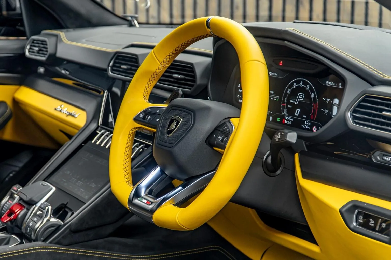 2023 Lamborghini Urus S, 27/30