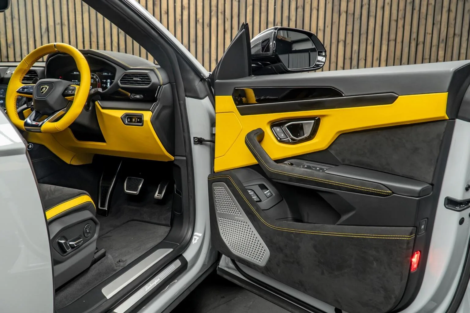2023 Lamborghini Urus S, 30/30
