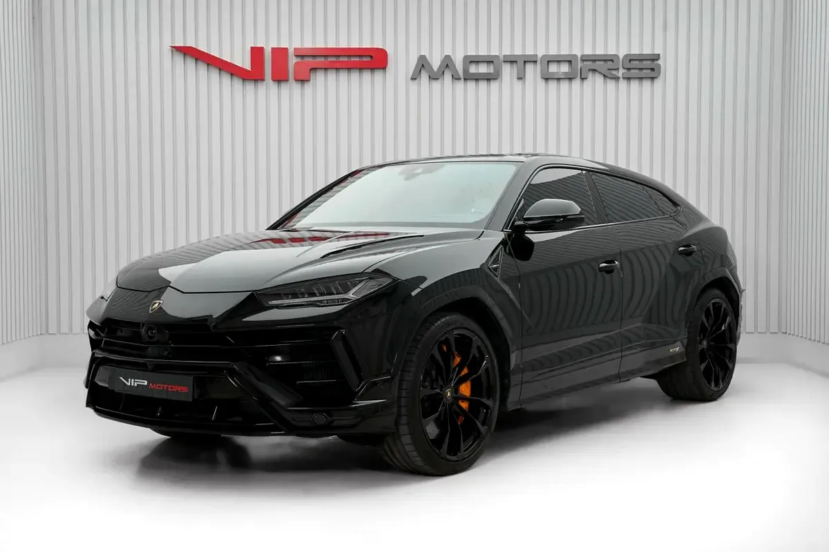 2023 Lamborghini Urus S angeboten von einem Fachhändler in Dubai, Vereinigte Arabische Emirate, Hauptfoto