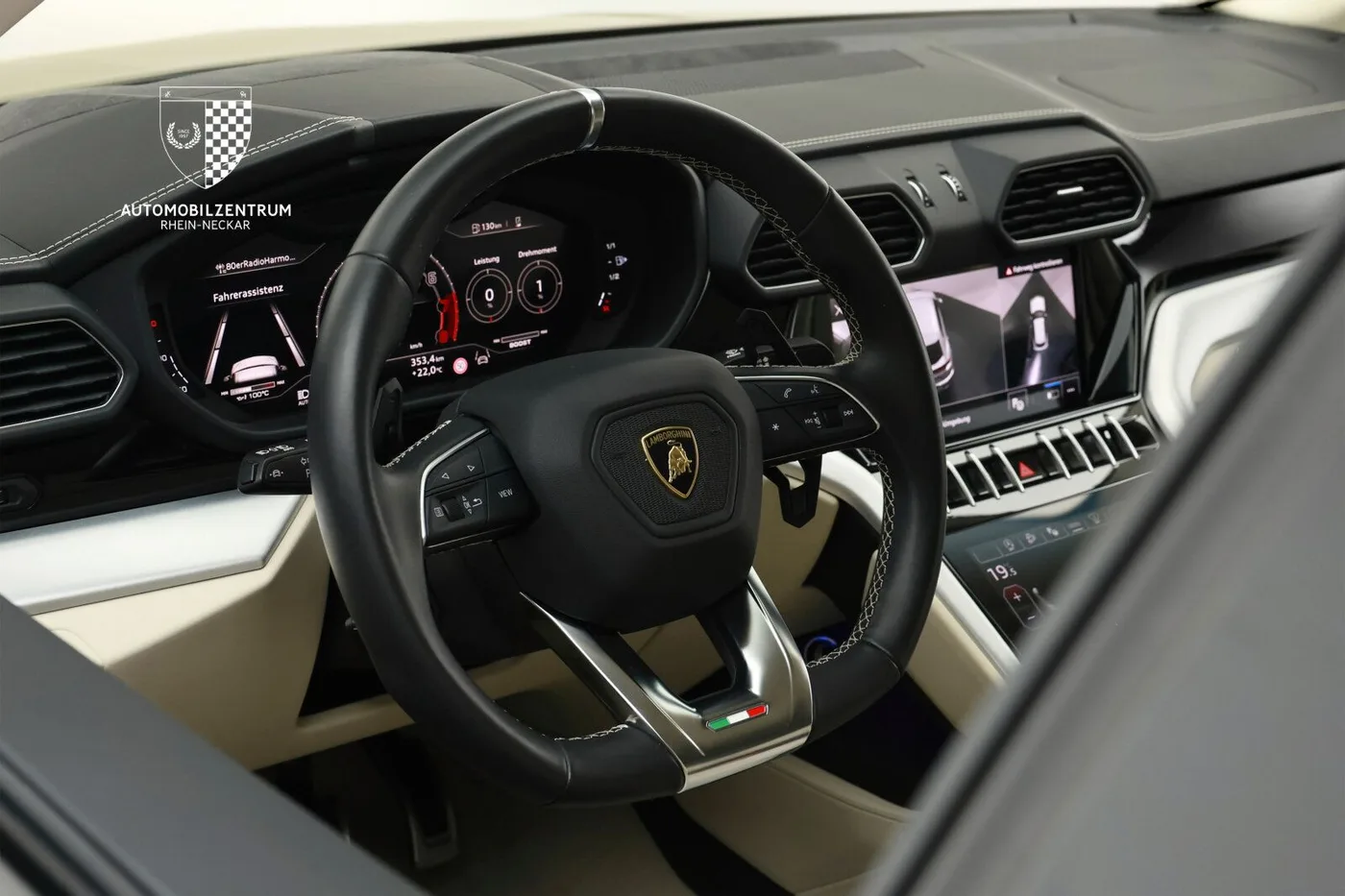 2023 Lamborghini Urus S offered by a supercar dealer in Viernheim, Germany, photo 17 of 25