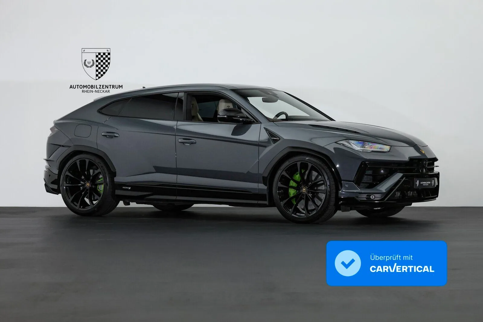 2023 Lamborghini Urus S proposée par un spécialiste de la supercar à Viernheim, Allemagne, photo principale