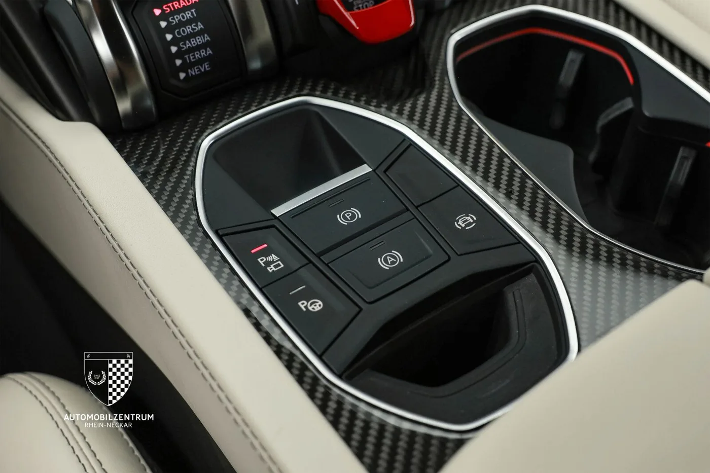 2023 Lamborghini Urus S offered by a supercar dealer in Viernheim, Germany, photo 24 of 25
